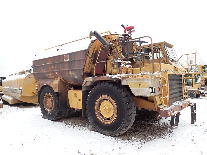Used 1985 CAT 769C Rigid Frame Water Truck 8000 Gallon