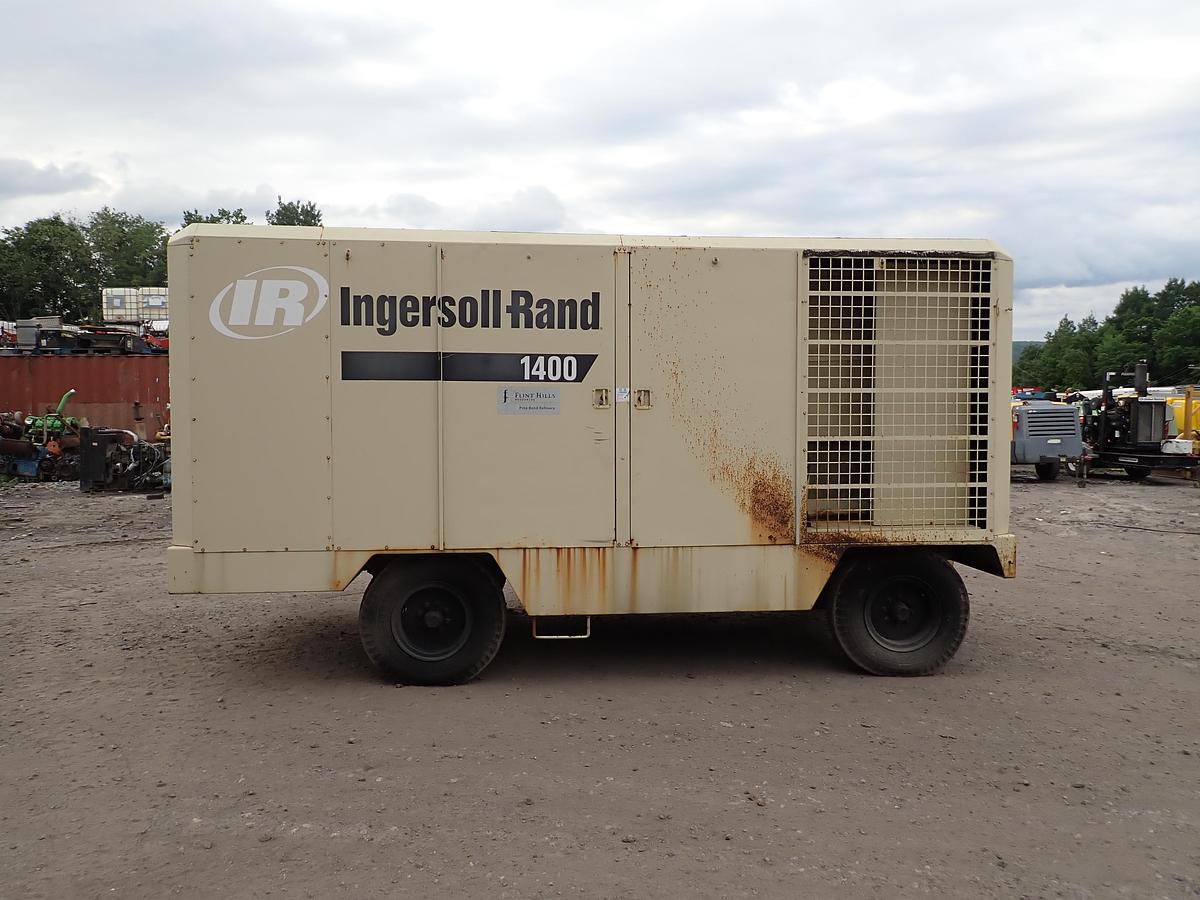 Used Ingersoll Rand XP1400WCU 1400 CFM Air Compressor 1176 HOURS!