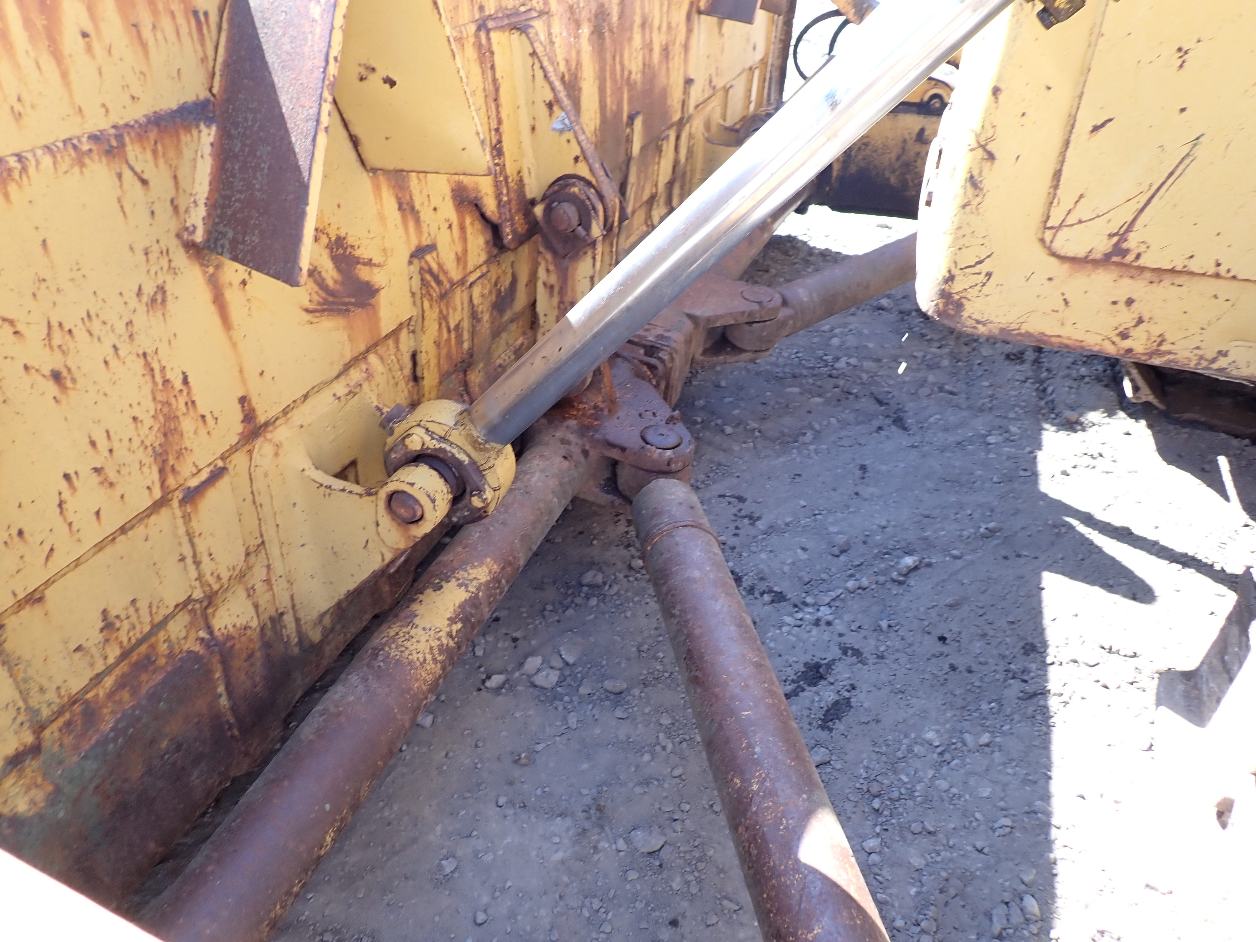 Used 1971 CAT D8H Crawler Dozer