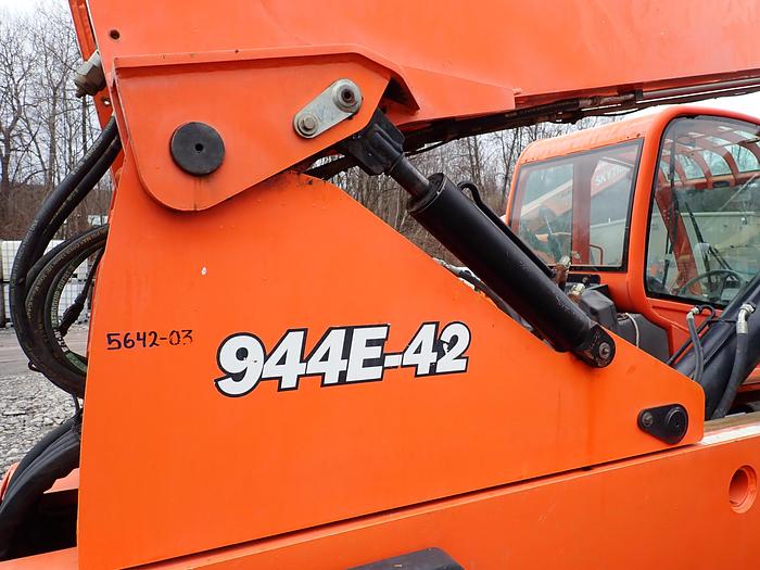 Used 2009 Lull 944E-42