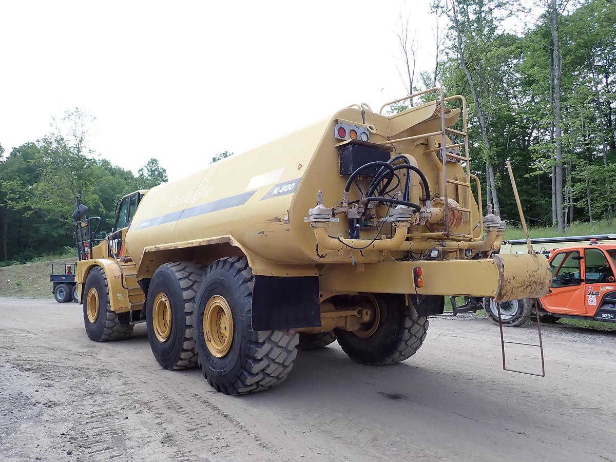 Used 2012 CAT 740B