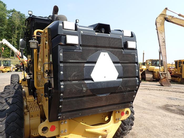 Used 2015 CAT 120M2 AWD