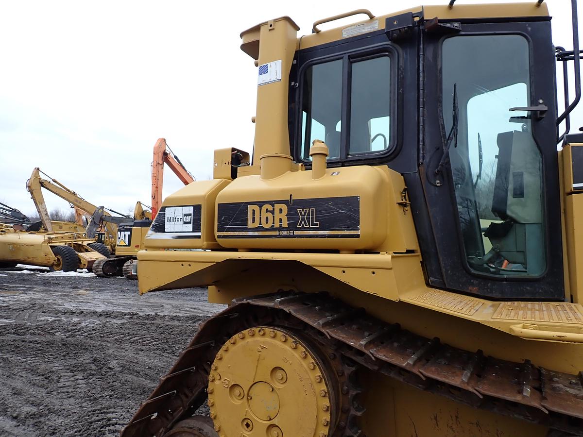Used 2004 CAT D6R XL II
