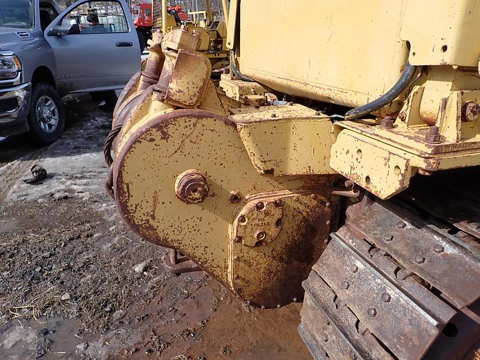 Used 1982 CAT D5B Crawler Dozer w/ CAB & WINCH 