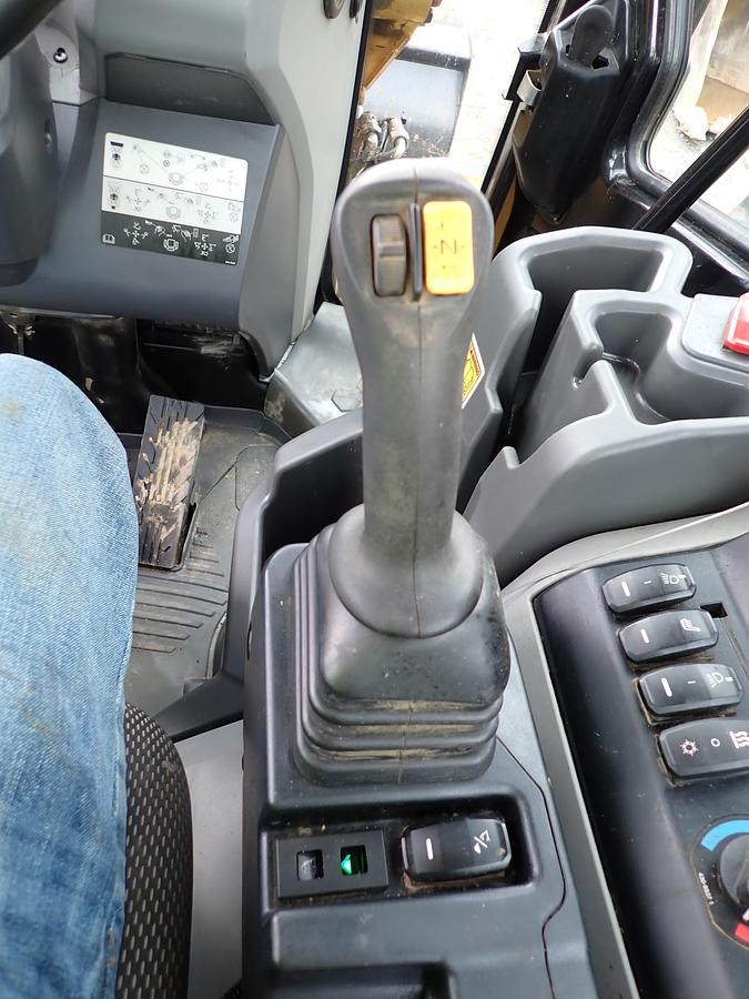 Used 2022 CAT 420 XE Backhoe Loader 