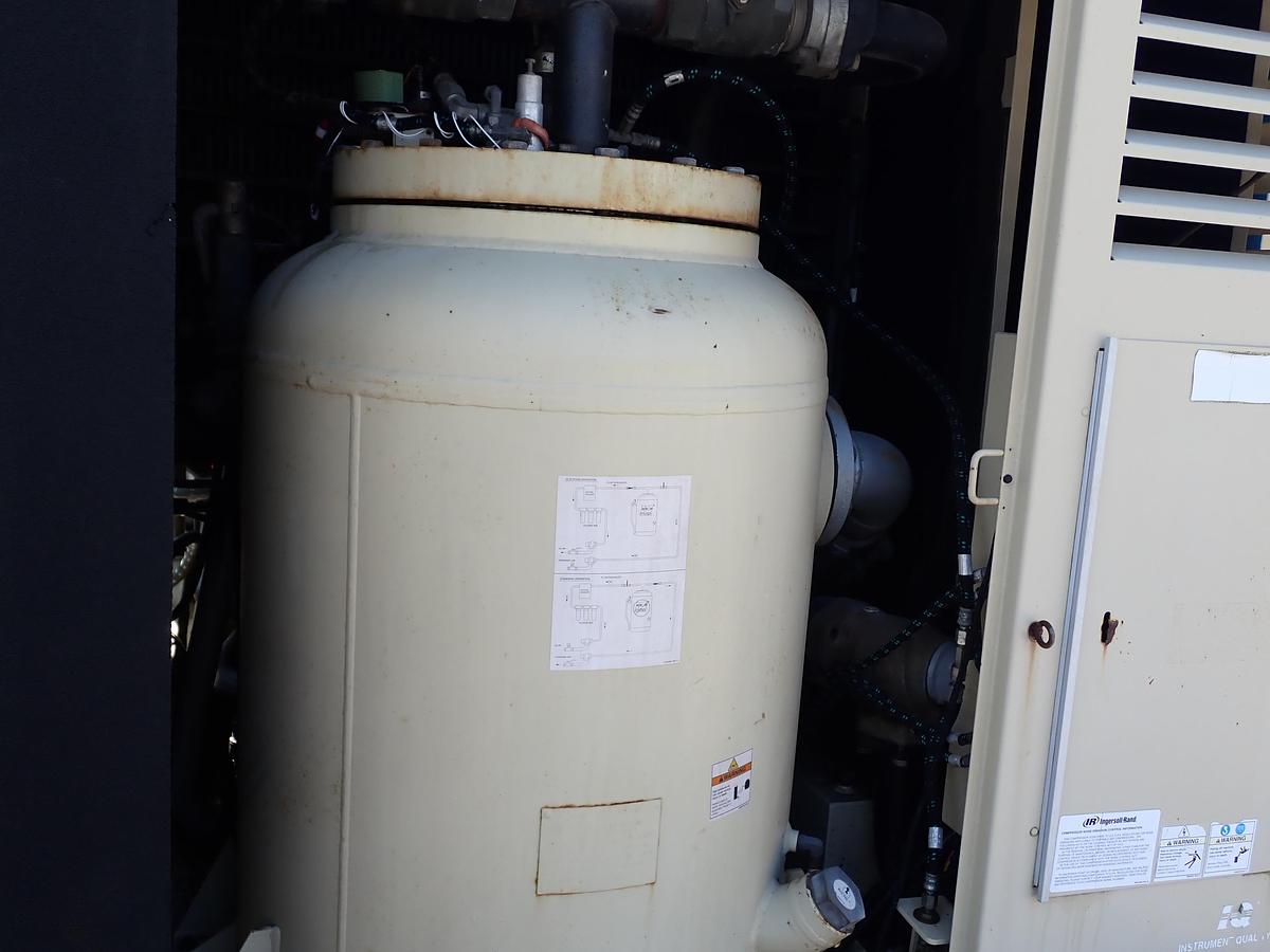 Used 2010 Doosan HP1600 1600 CFM Air Compressor