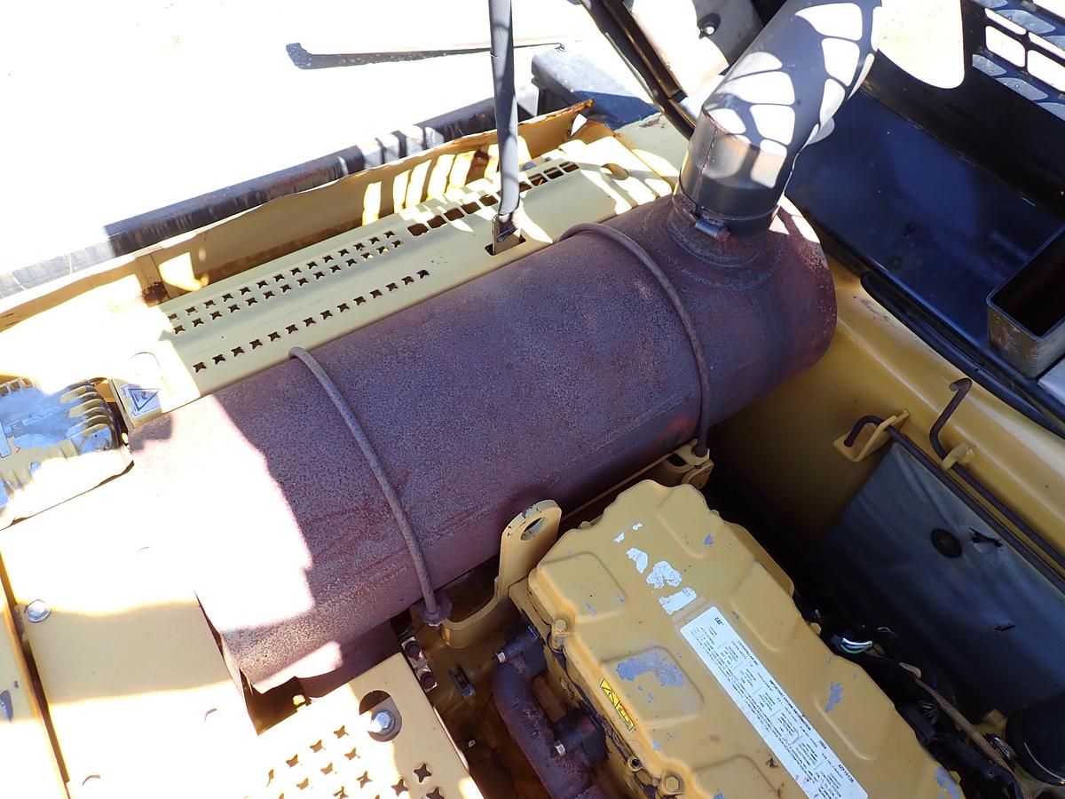 Used 2004 CAT 330CL Hydraulic Excavator