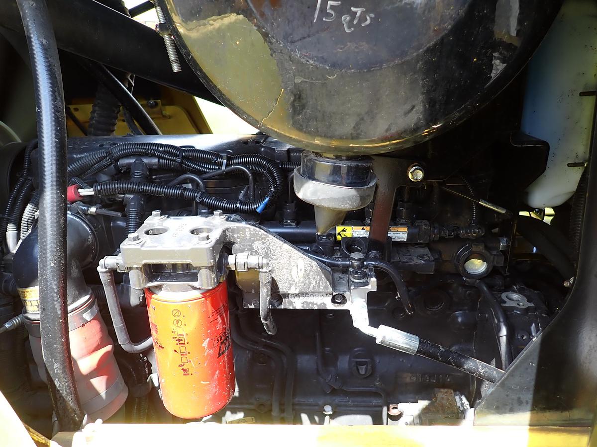 Used 2015 Hoist P300 30,000 Lb Forklift LOW HOURS!