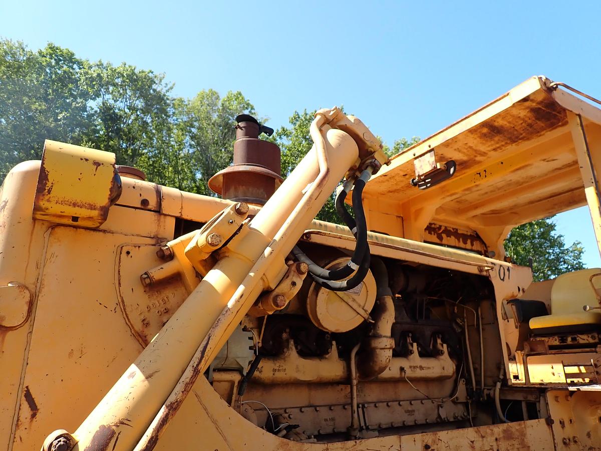 Used 1973 CAT D8H Crawler Dozer RIPPER!