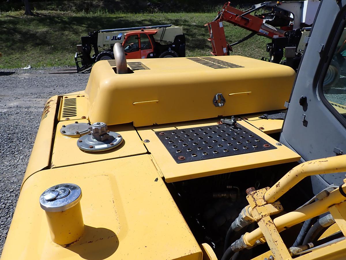 Used 2006 John Deere 160C LC Excavator