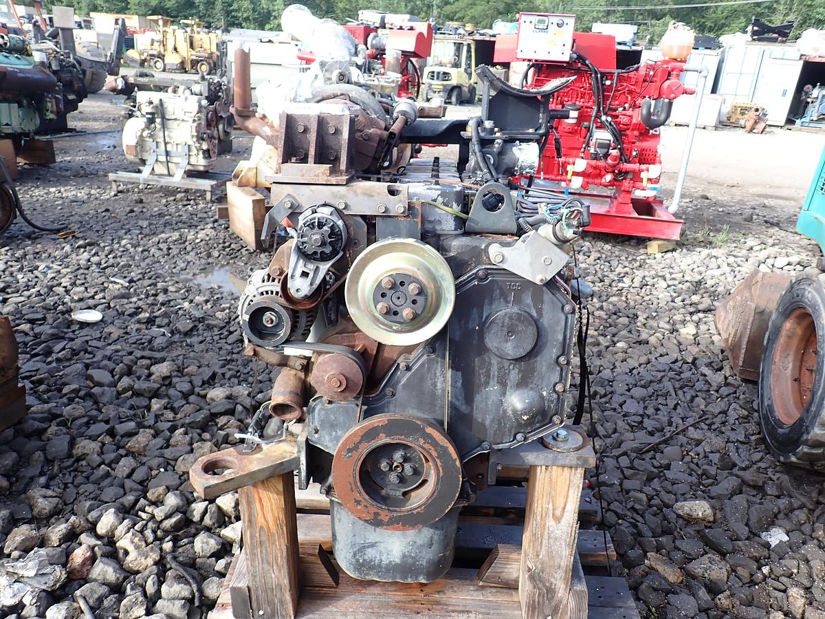 Used 2005 Komatsu SAA6D102E-2 Diesel Engine