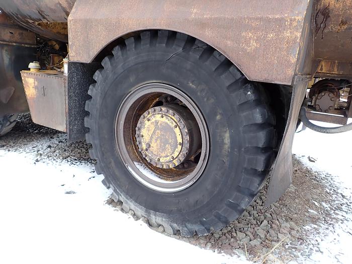 Used 1985 CAT 769C Rigid Frame Water Truck 8000 Gallon