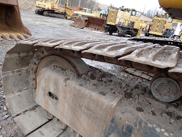Used 2004 John Deere 600C LC Excavator