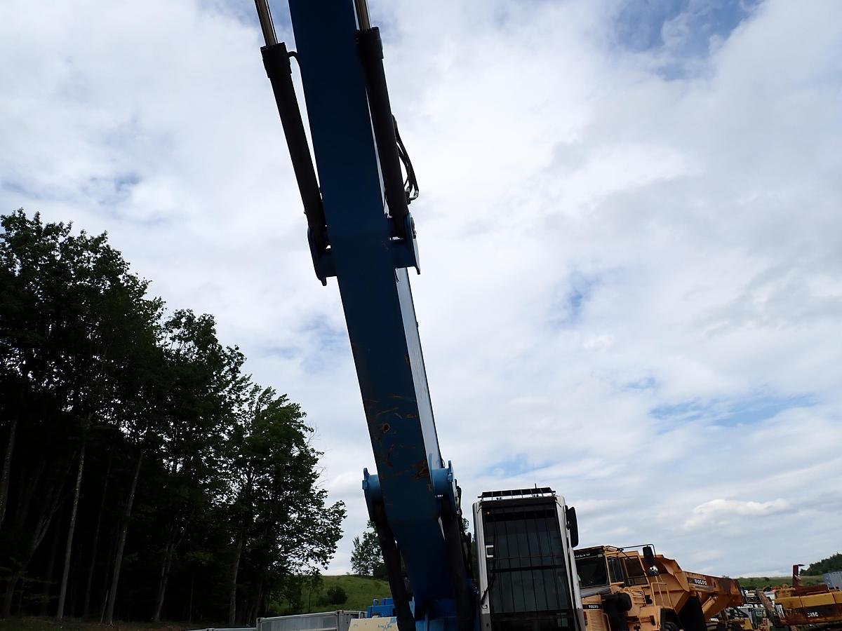 Used 2011 Fuchs MHL340 Wheeled Material Handler