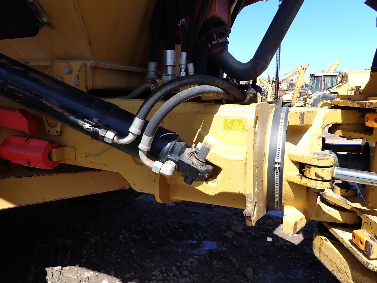 Used 2012 CAT 740B Articulated Haul Truck w/ TAILGATE