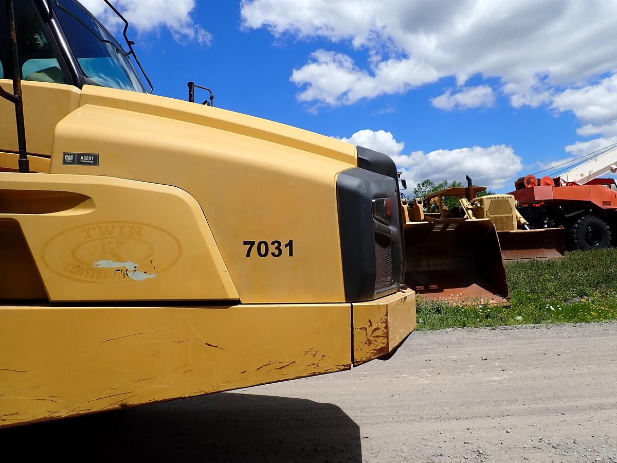 Used 2013 CAT 740B Articulated Haul Truck
