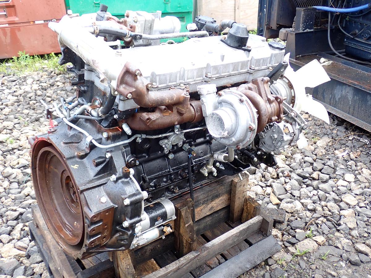 Used 2014 Isuzu 6HK1-XYGV-04 Diesel Engine
