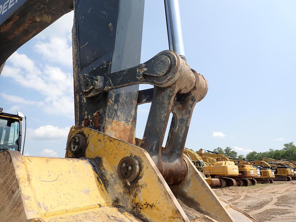 Used 2021 John Deere 870G LC Hydraulic Excavator MASS EXCAVATING BOOM