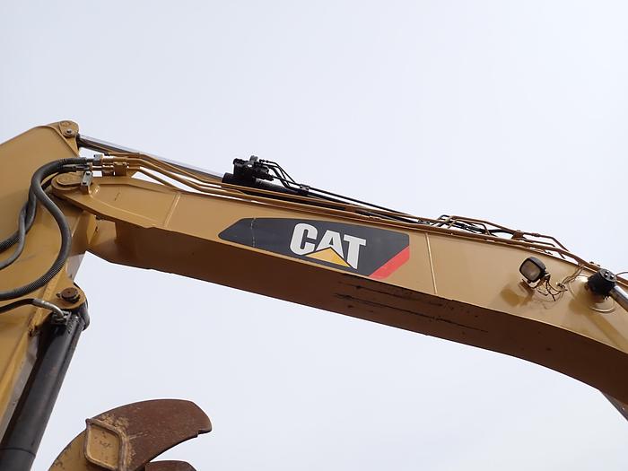 Used 2012 CAT 320EL
