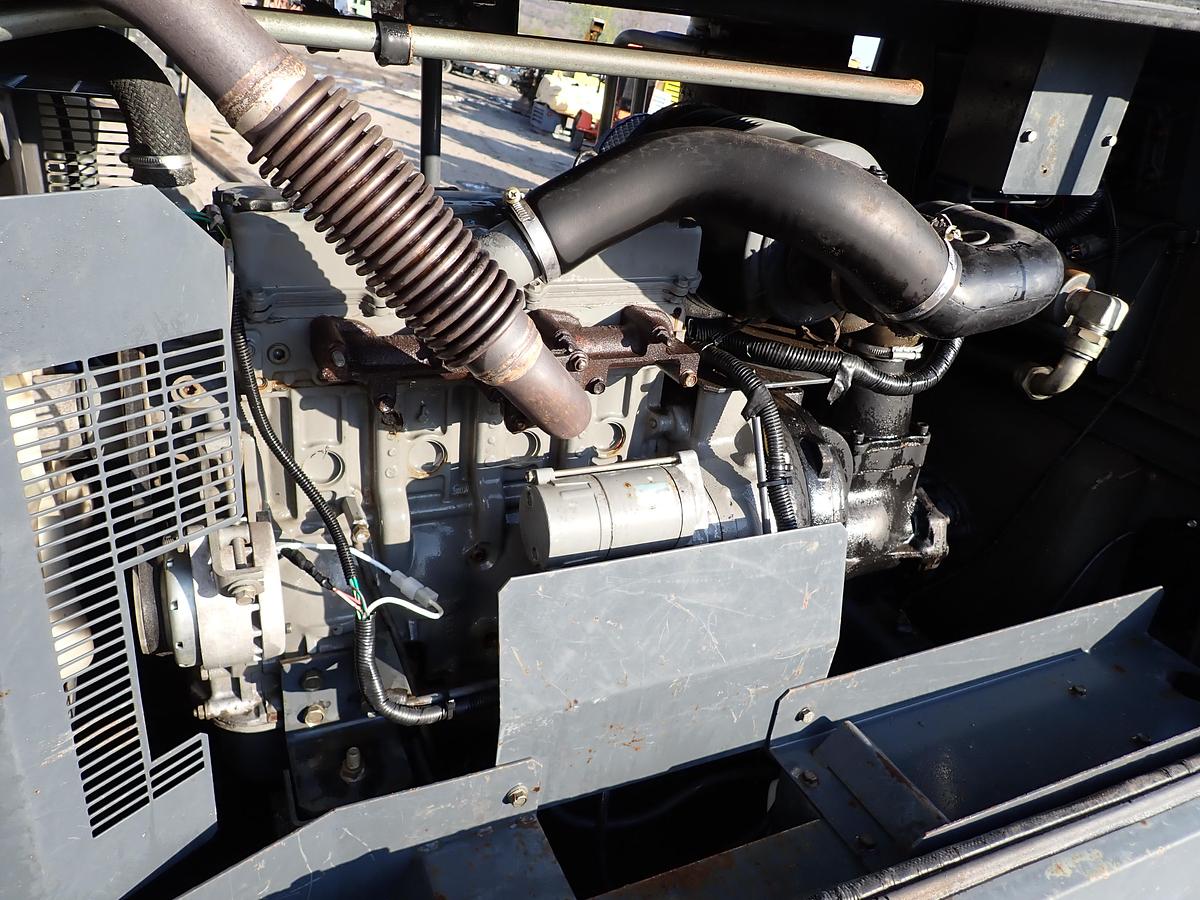 Used 2002 Airman PDS185S 185 CFM Air Compressor