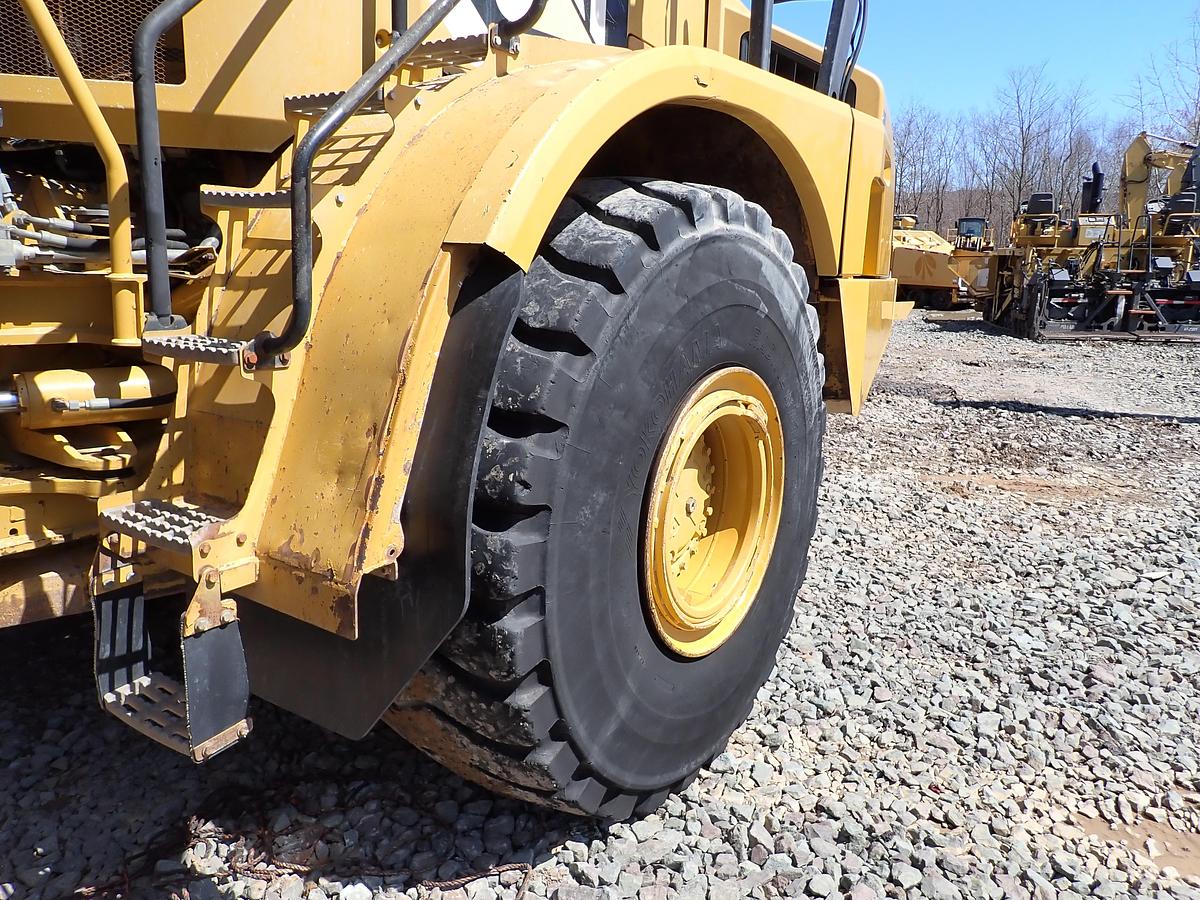 Used 2012 CAT 740B Articulated Haul Truck w/ TAILGATE