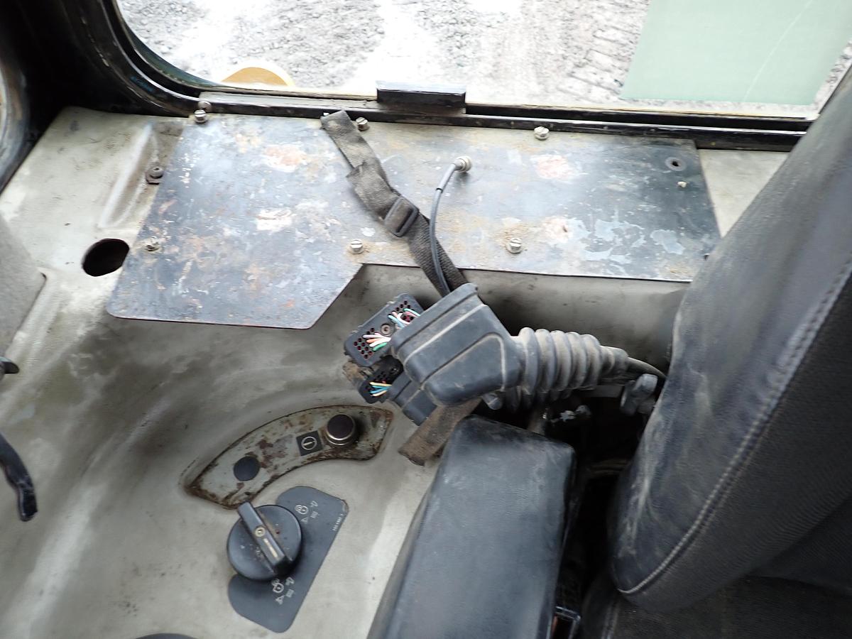 Used 2004 CAT D6R XL II