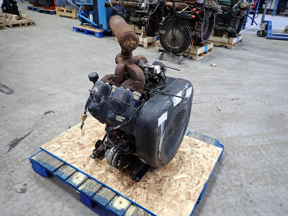 Used Wisconsin V465D Gas Engine
