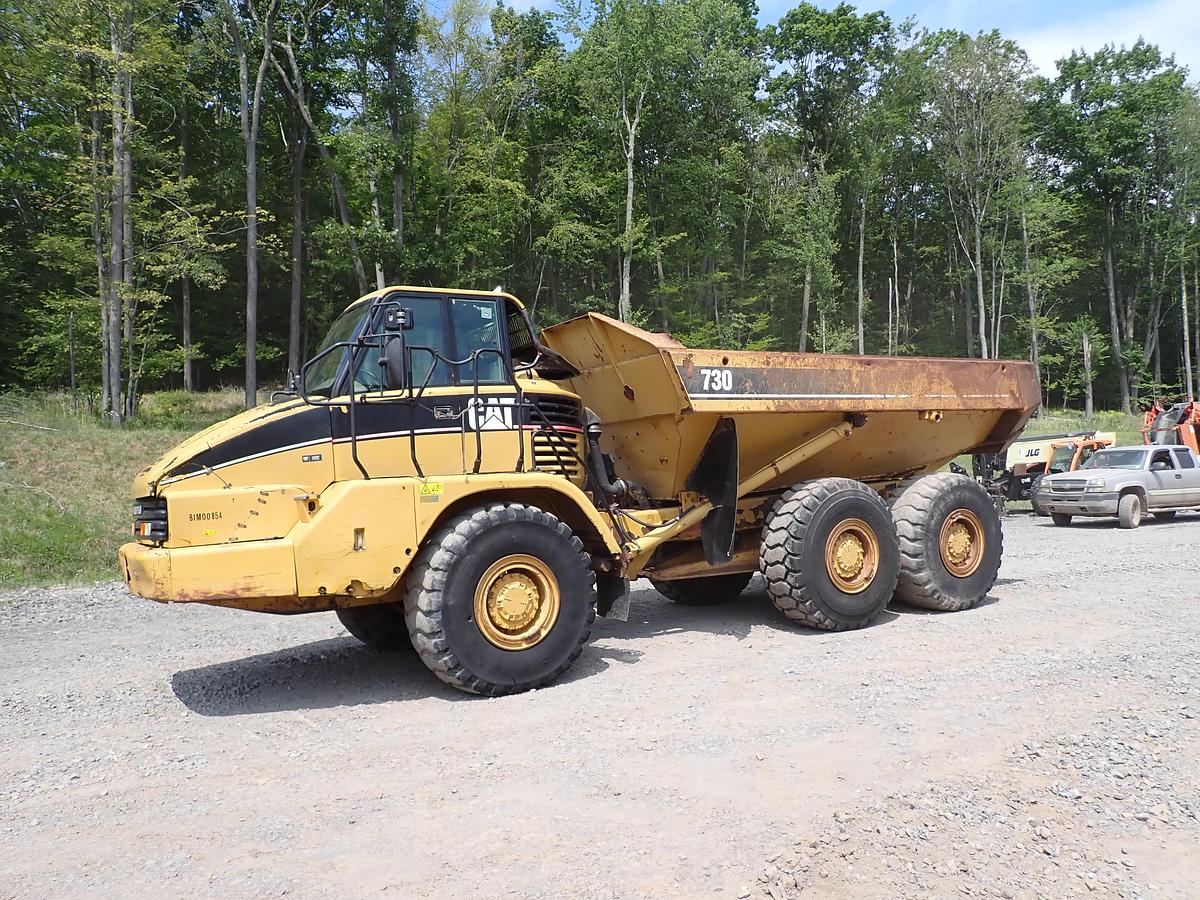 Used 2006 CAT 730