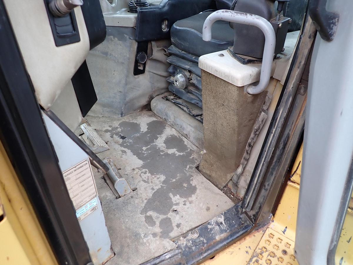 Used 2004 CAT D6R XL II