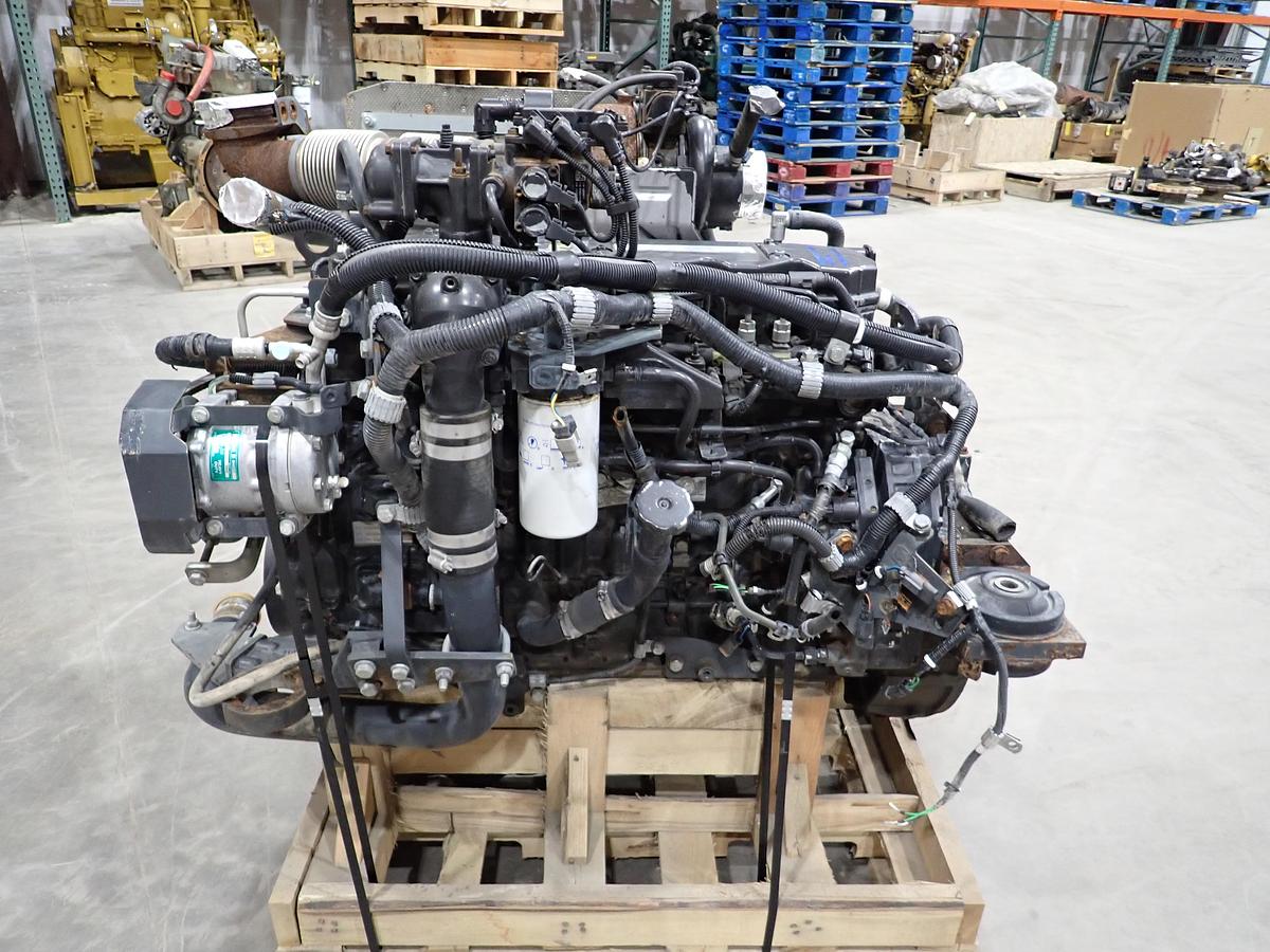 Used 2016 Komatsu SAA6D107E-3 Diesel Engine PC210LC-11 EXCAVATOR
