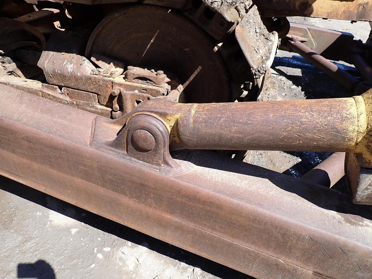 Used 1973 CAT D8H Crawler Dozer RIPPER!