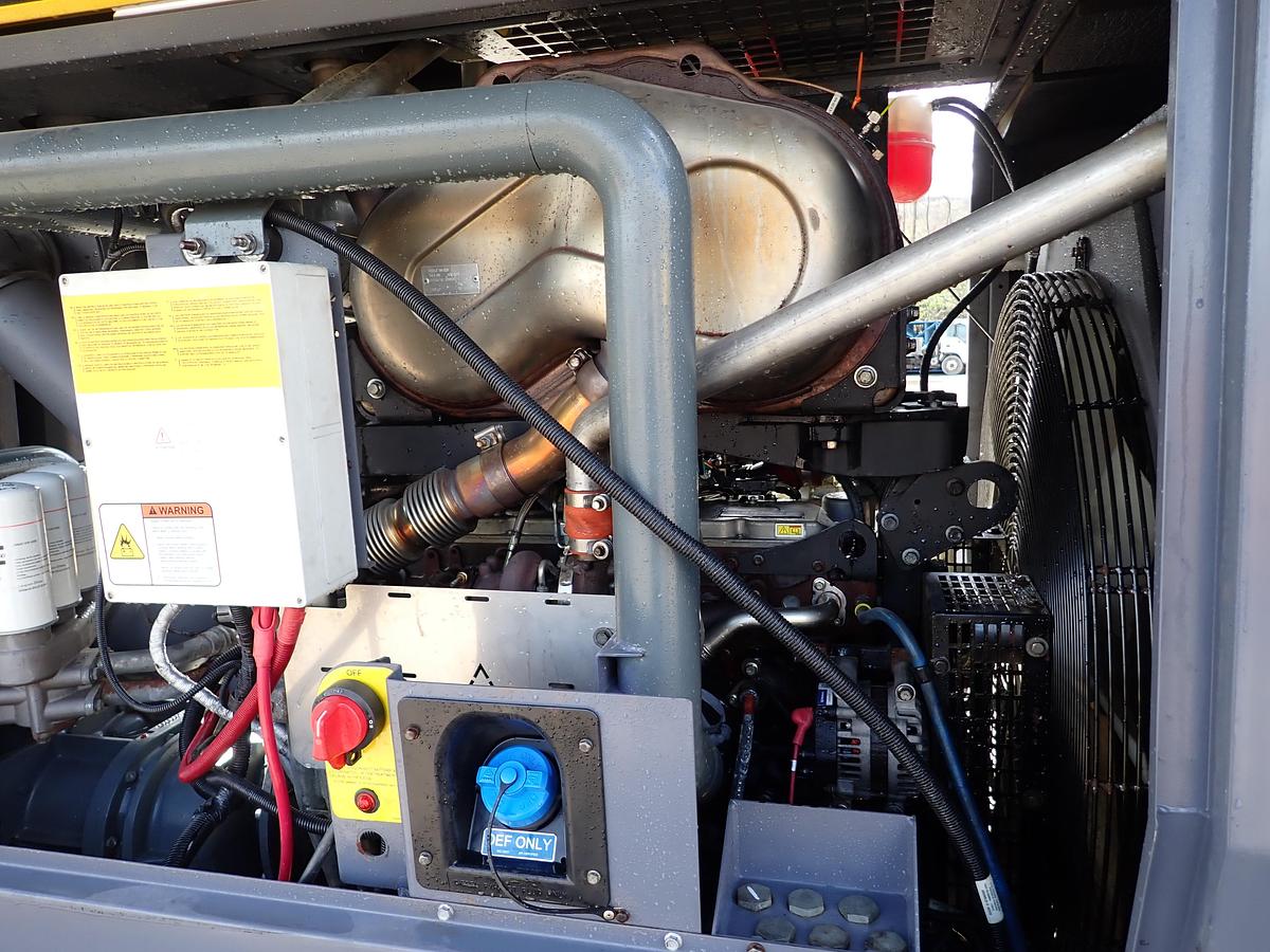 Used 2020 Atlas Copco XAS950 PD8 950 CFM Air Compressor 598 HOURS!!