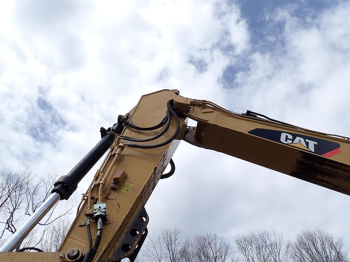 Used 2015 CAT 329FL Hydraulic Excavator 