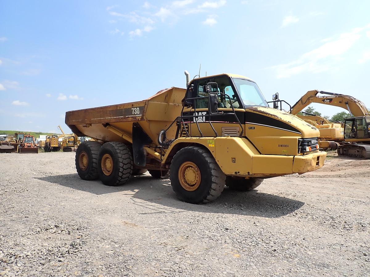 Used 2006 CAT 730