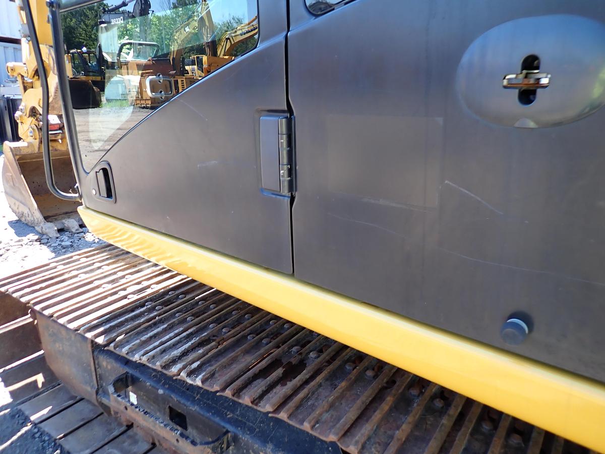 Used 2018 CAT 313FL GC Excavator HYDRAULIC THUMB