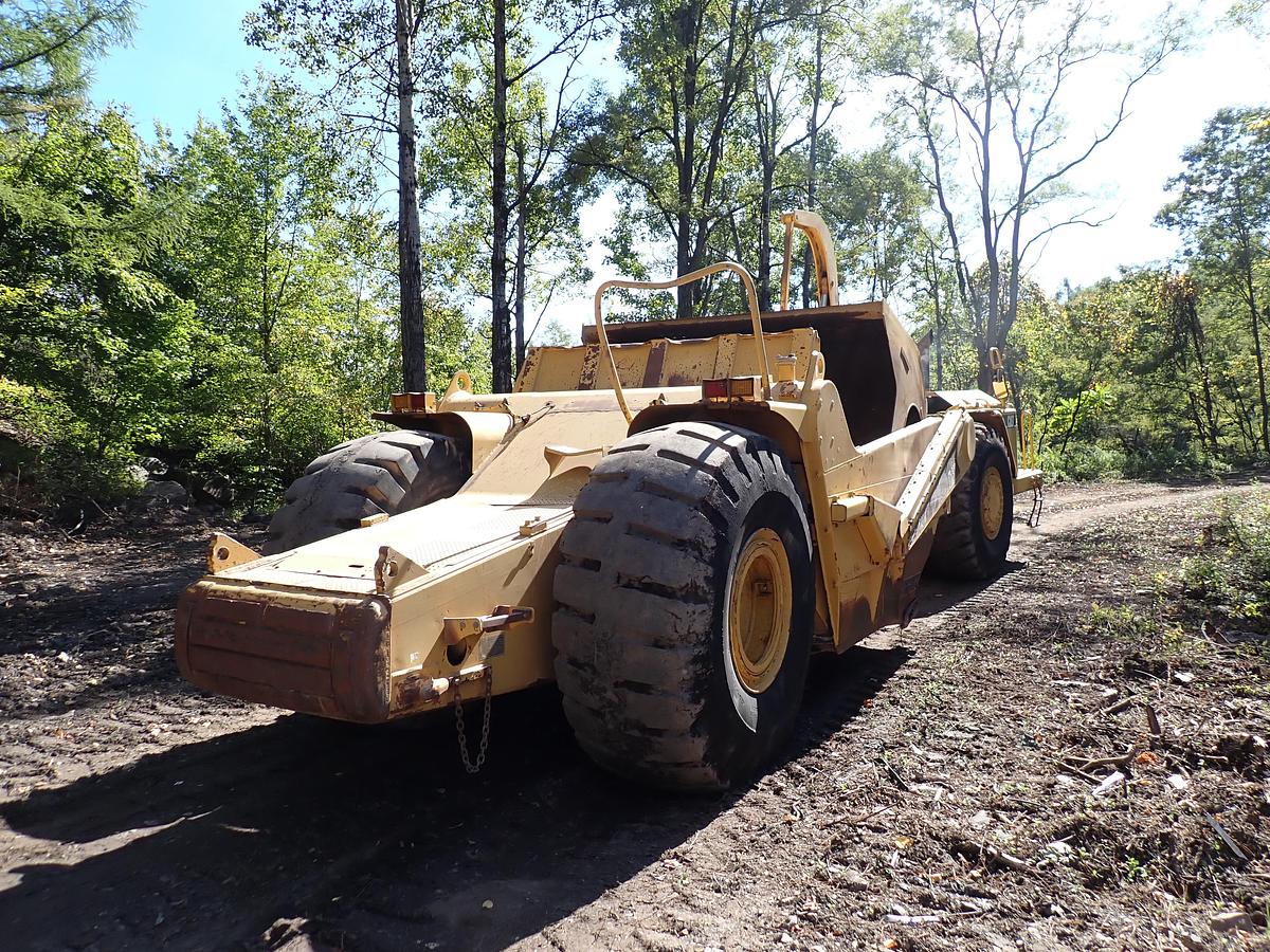 Used 2004 CAT 621G Motor Scraper