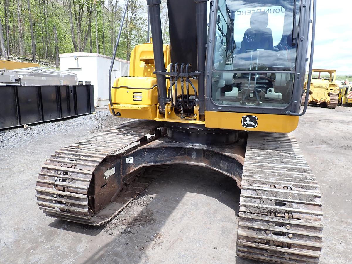 Used 2015 John Deere 160G LC Excavator HYDRAULIC THUMB & QC