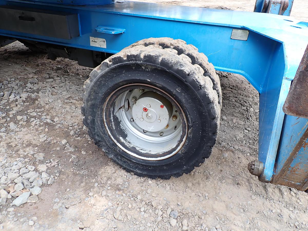 Used 2011 Fuchs MHL340 Wheeled Material Handler