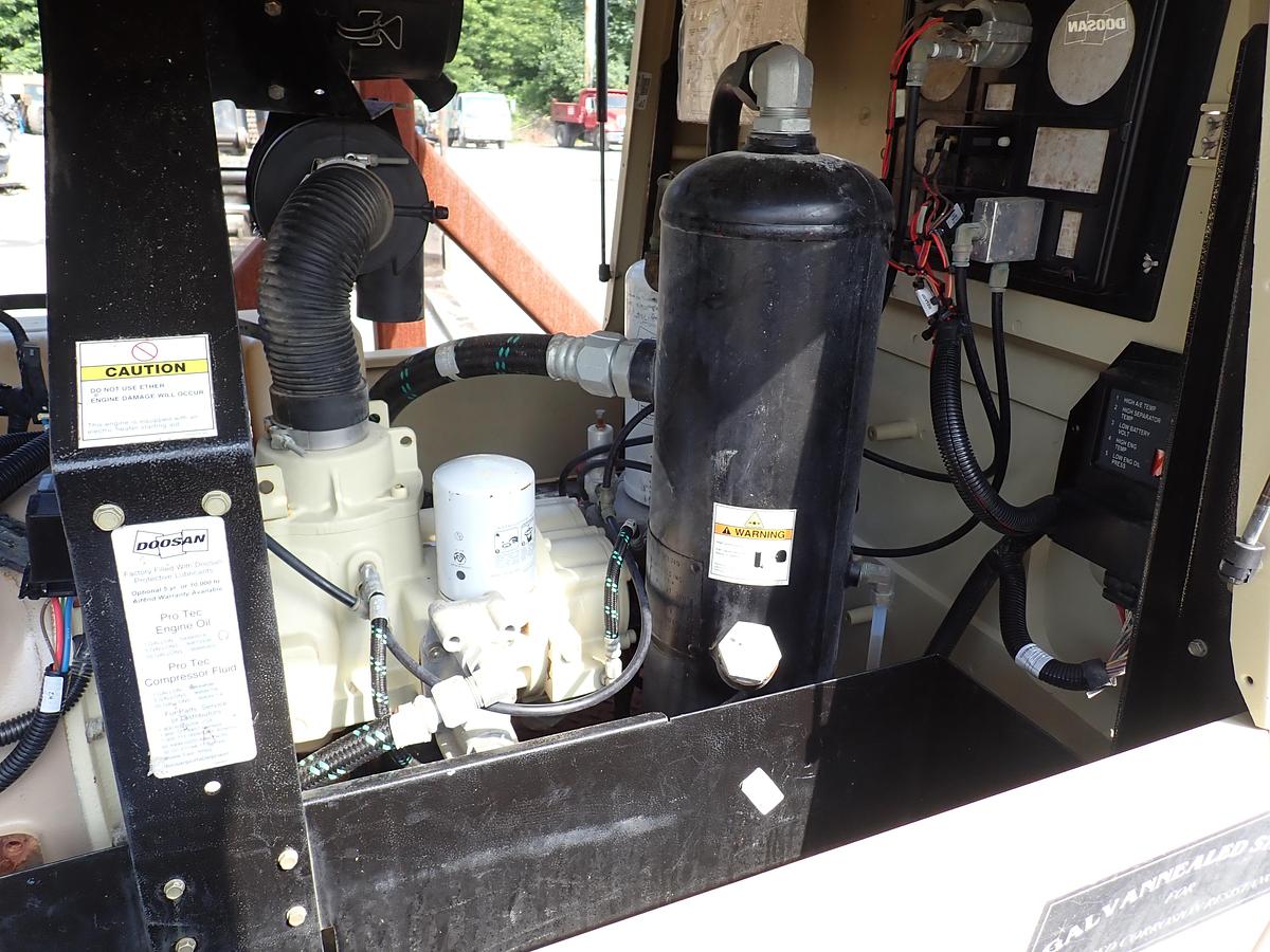 Used 2013 Doosan P185WJD-T4I 185 CFM Air Compressor 224 HOURS!