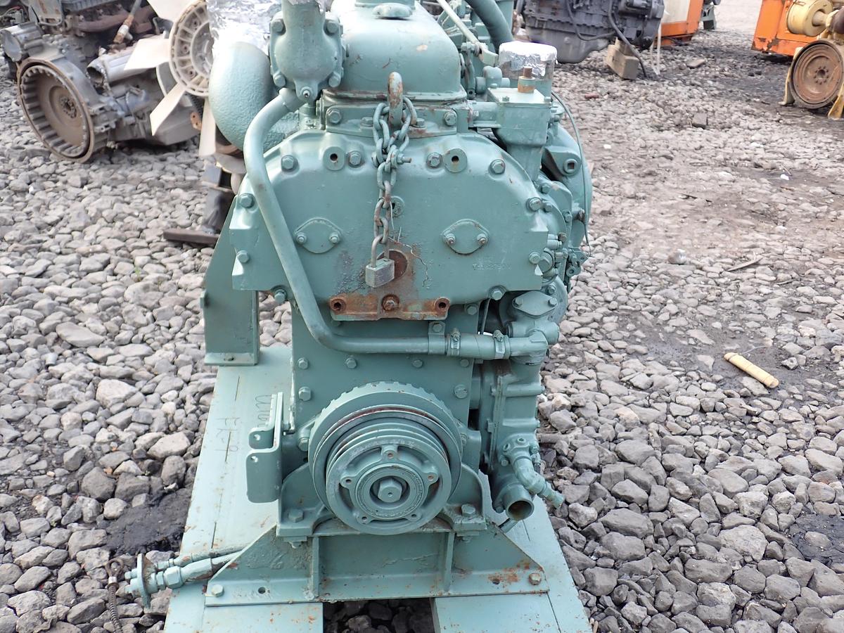 Used Detroit Diesel 4-71 Engine RIGHT HAND EXHAUST