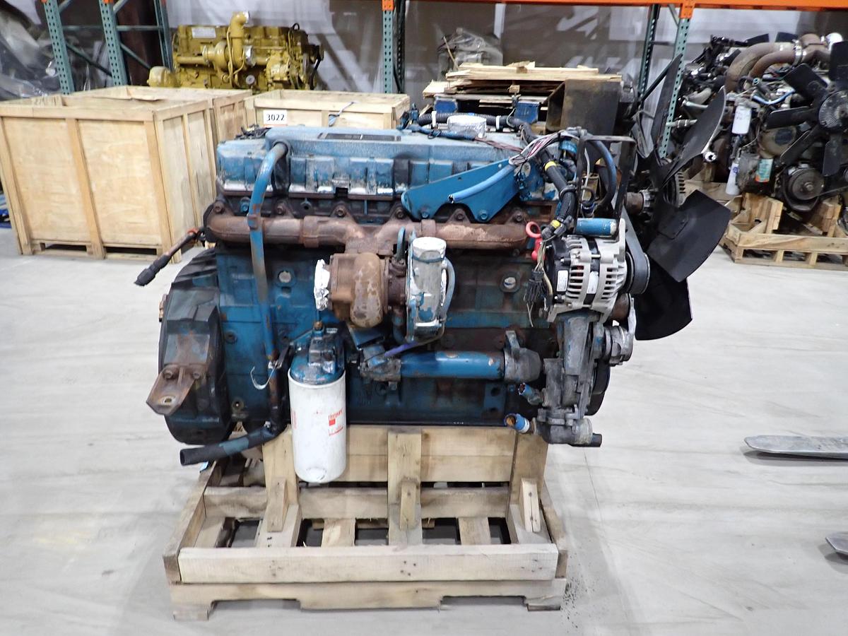 Used 2000 International DT530E Diesel Engine LOW MILES!