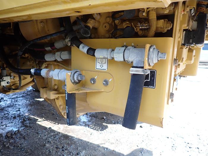 Used 2015 CAT 120M2 AWD
