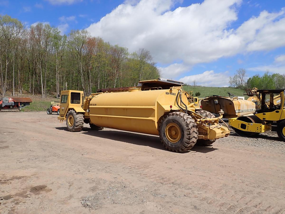 Used 1979 CAT 613B 5000 Gallon Water Wagon