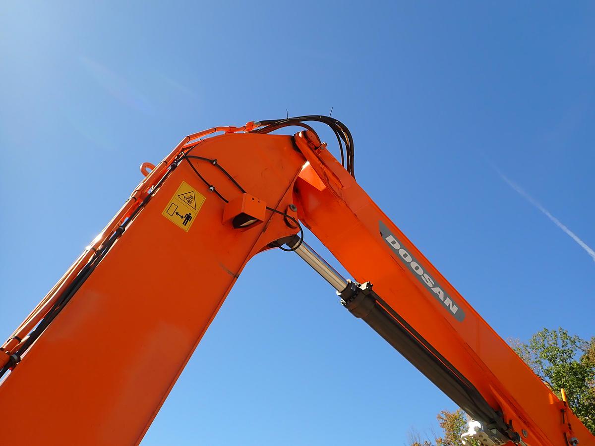 Used 2019 Doosan DX210WMH-5 Wheeled Excavator Material Handler
