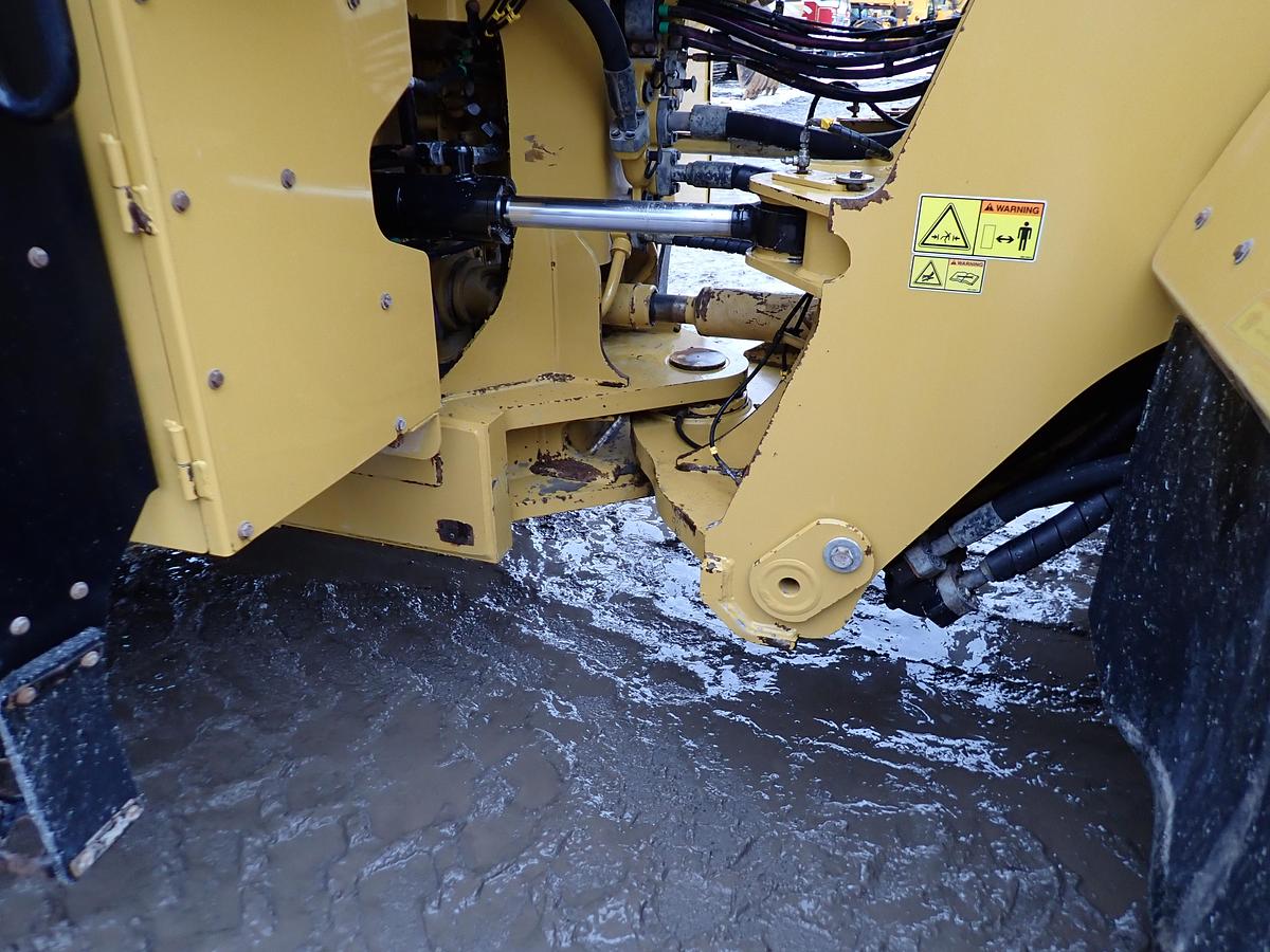 Used 2018 CAT 980M Wheel Loader