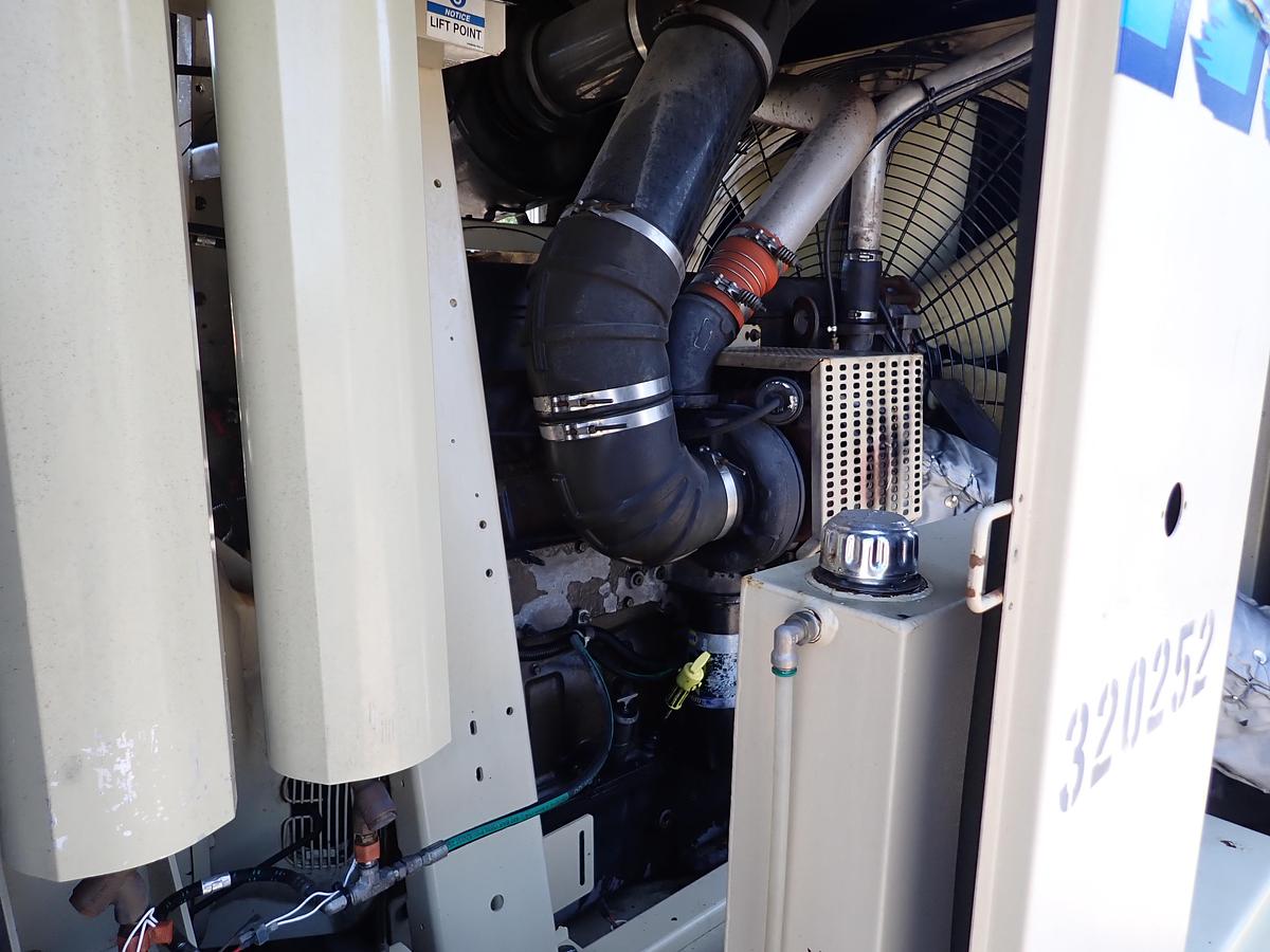 Used 2010 Doosan HP1600 1600 CFM Air Compressor