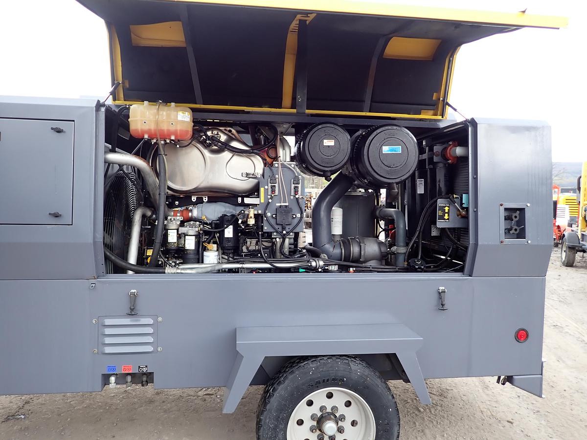 Used 2020 Atlas Copco XAS950 PD8 950 CFM Air Compressor
