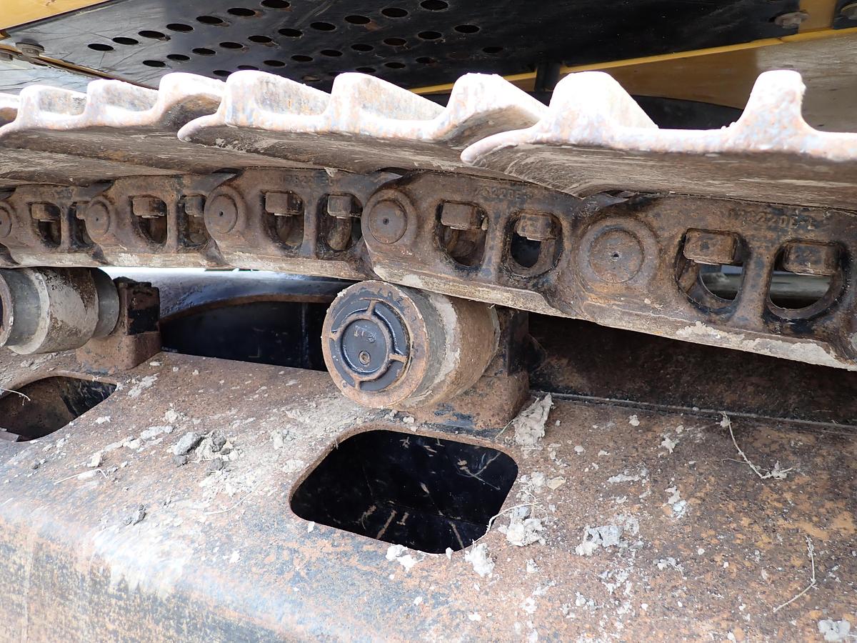 Used 2015 John Deere 160G LC Excavator HYDRAULIC THUMB & QC