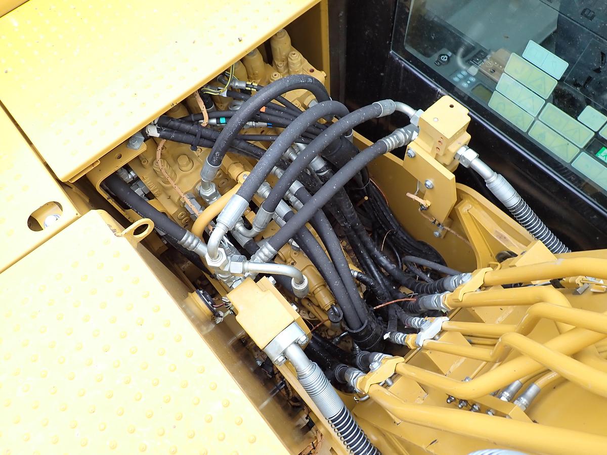 Used 2018 CAT 313FL Hydraulic Excavator FRONT BLADE