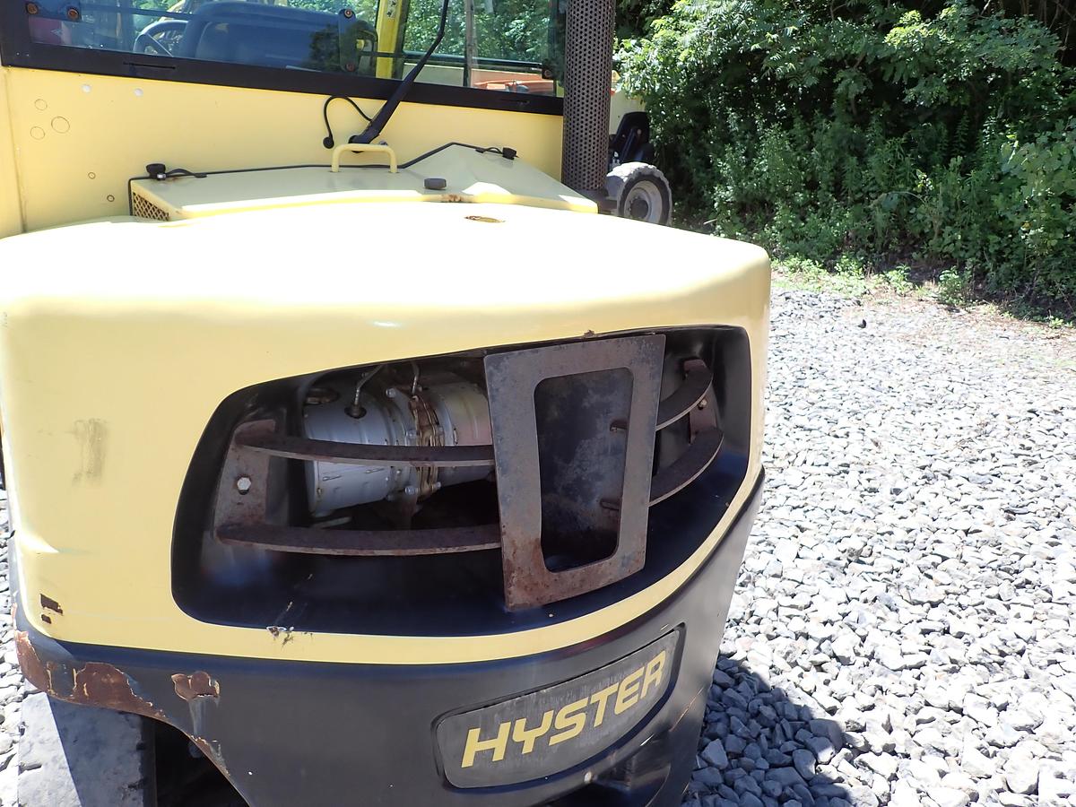 Used 2015 Hyster H80FT Diesel Forklift LOW HOURS! POSITIONERS!
